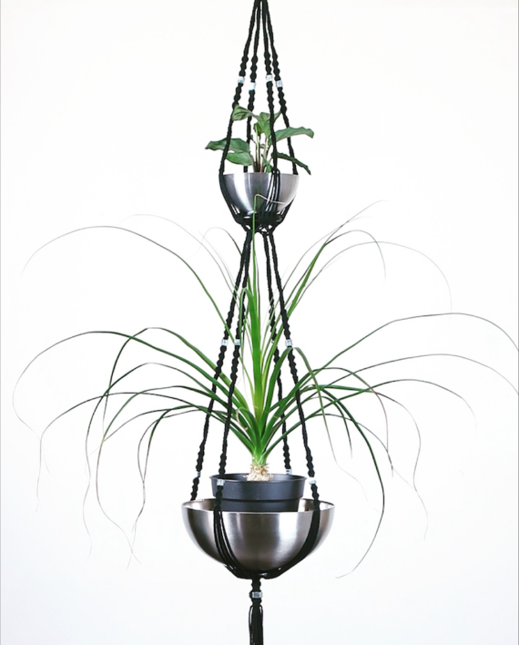 suspension pour plantes double en macramé noir